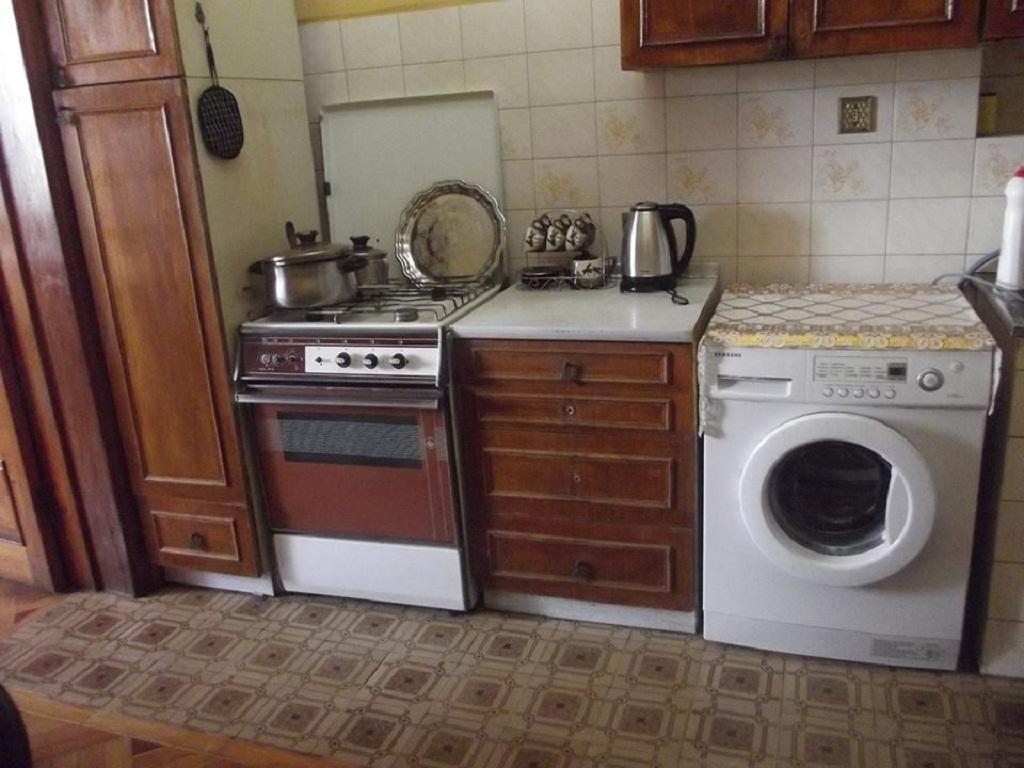 Apartment Irma Rustaveli 57 Batumi Szoba fotó